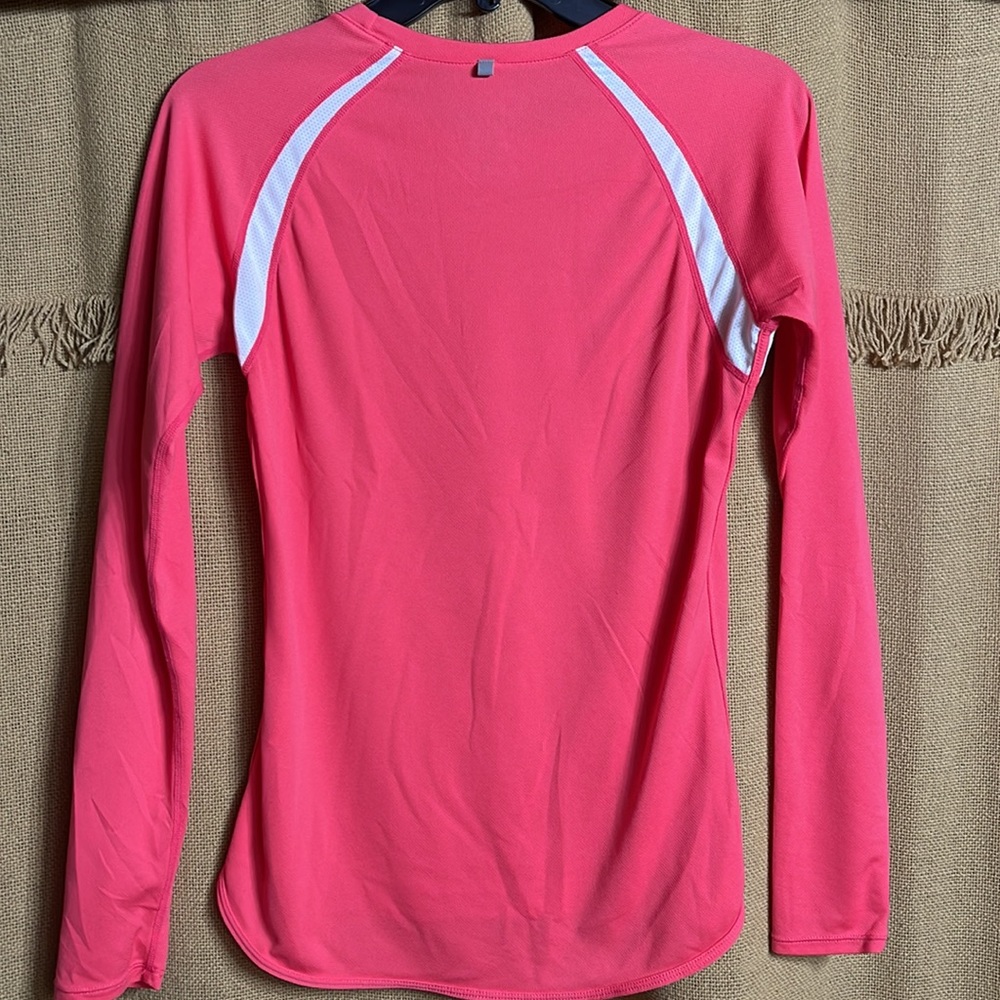 Nike Dri-Fit Athletic Women’s Top - Picture 2 of 4